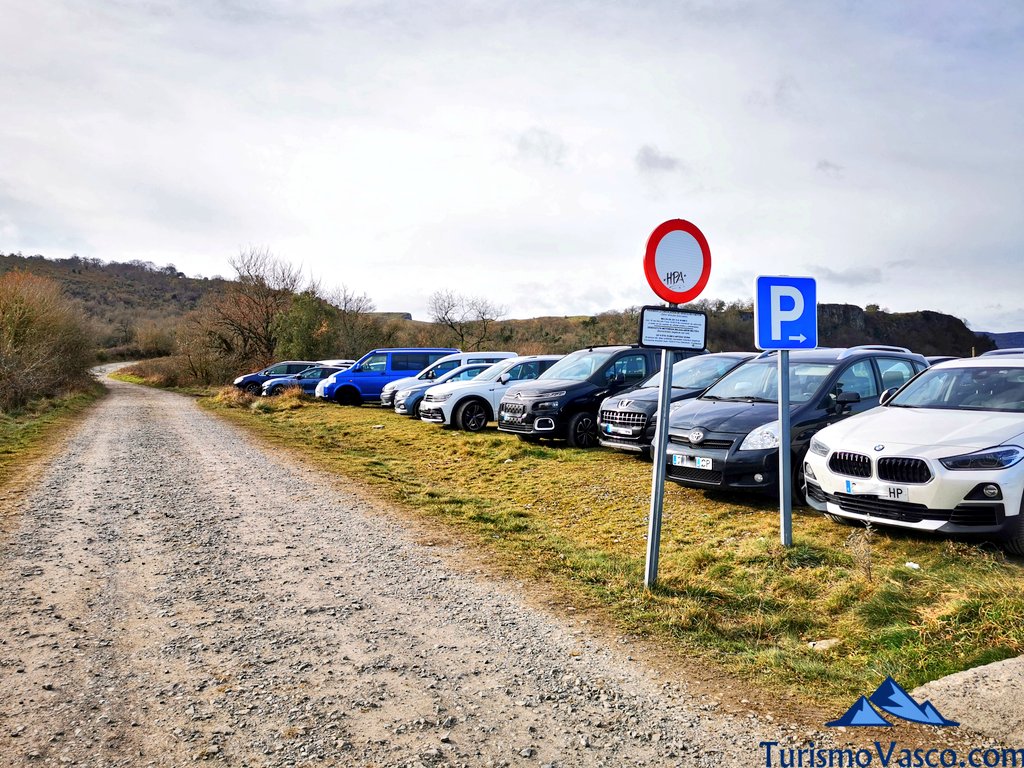 aparcamiento ruta Untza Salto del Nervion